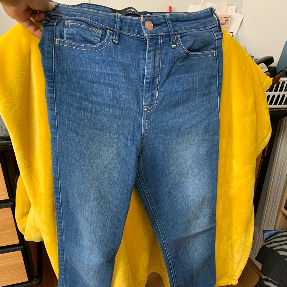 Hollister crop high rise jeans size 25
